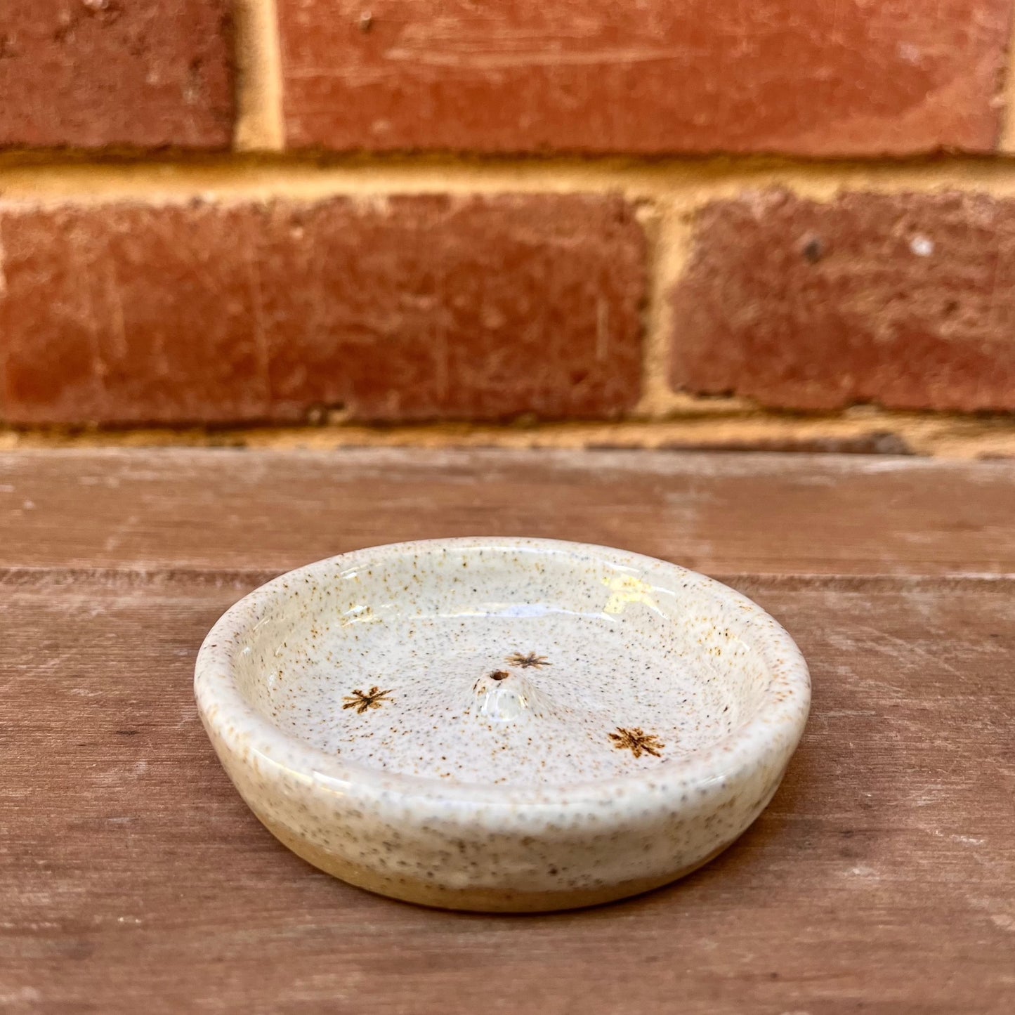 star incense dish | white speckle